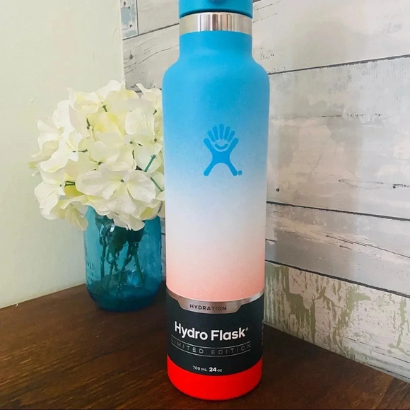 Hydro Flask Limited Edition Shaved Ice Coconut Rainbow 24 oz - Picture 2 of 7